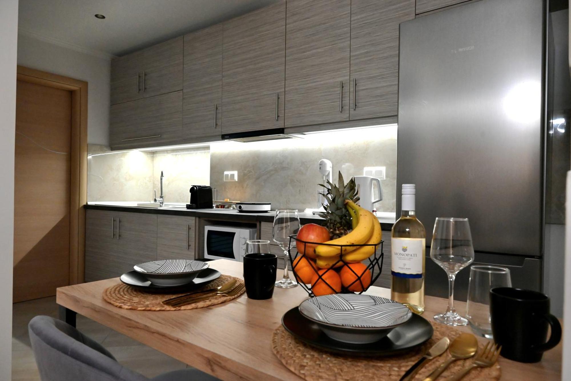 Mouson Luxury Suite With Free Private Parking Кавала Екстер'єр фото