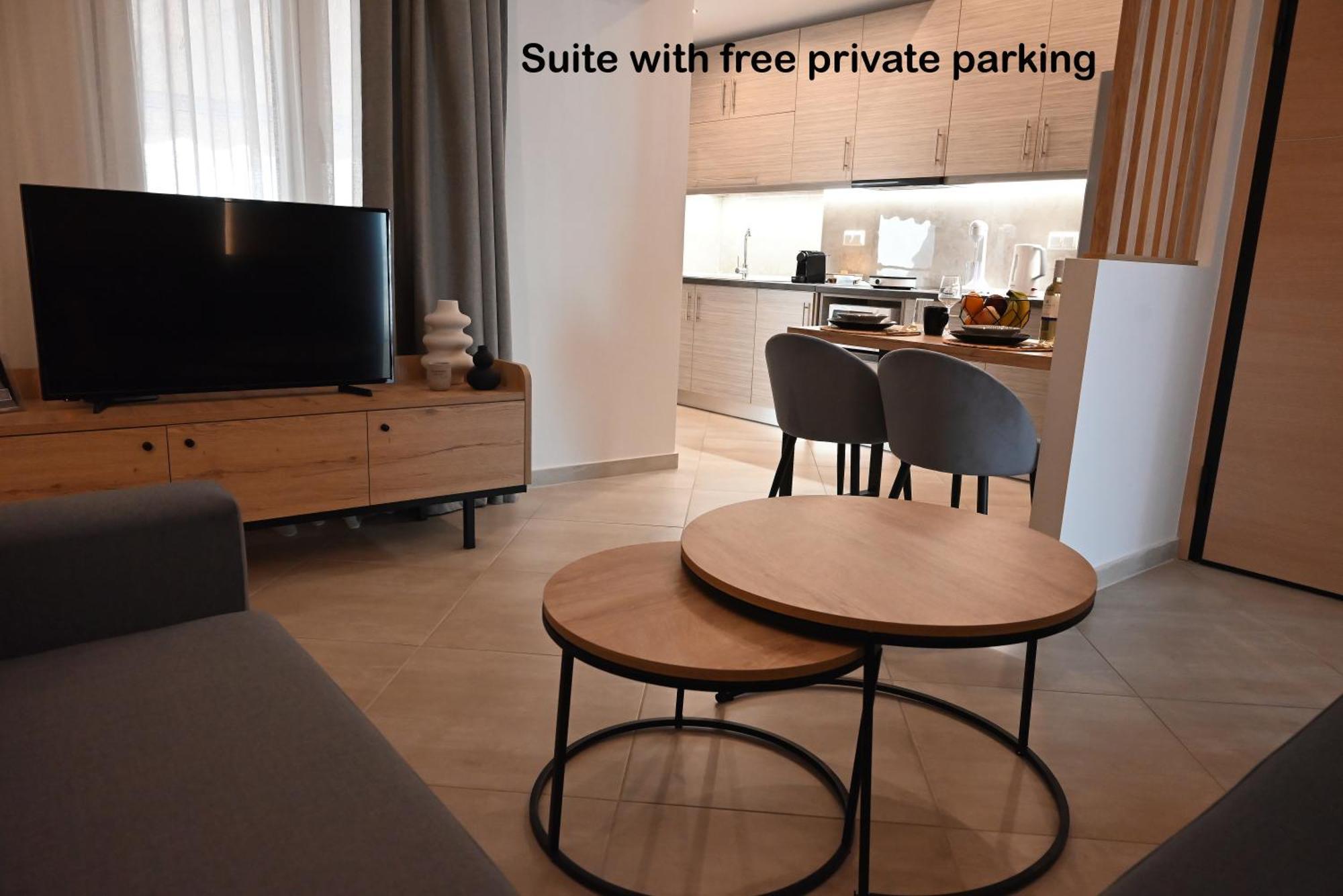 Mouson Luxury Suite With Free Private Parking Кавала Екстер'єр фото
