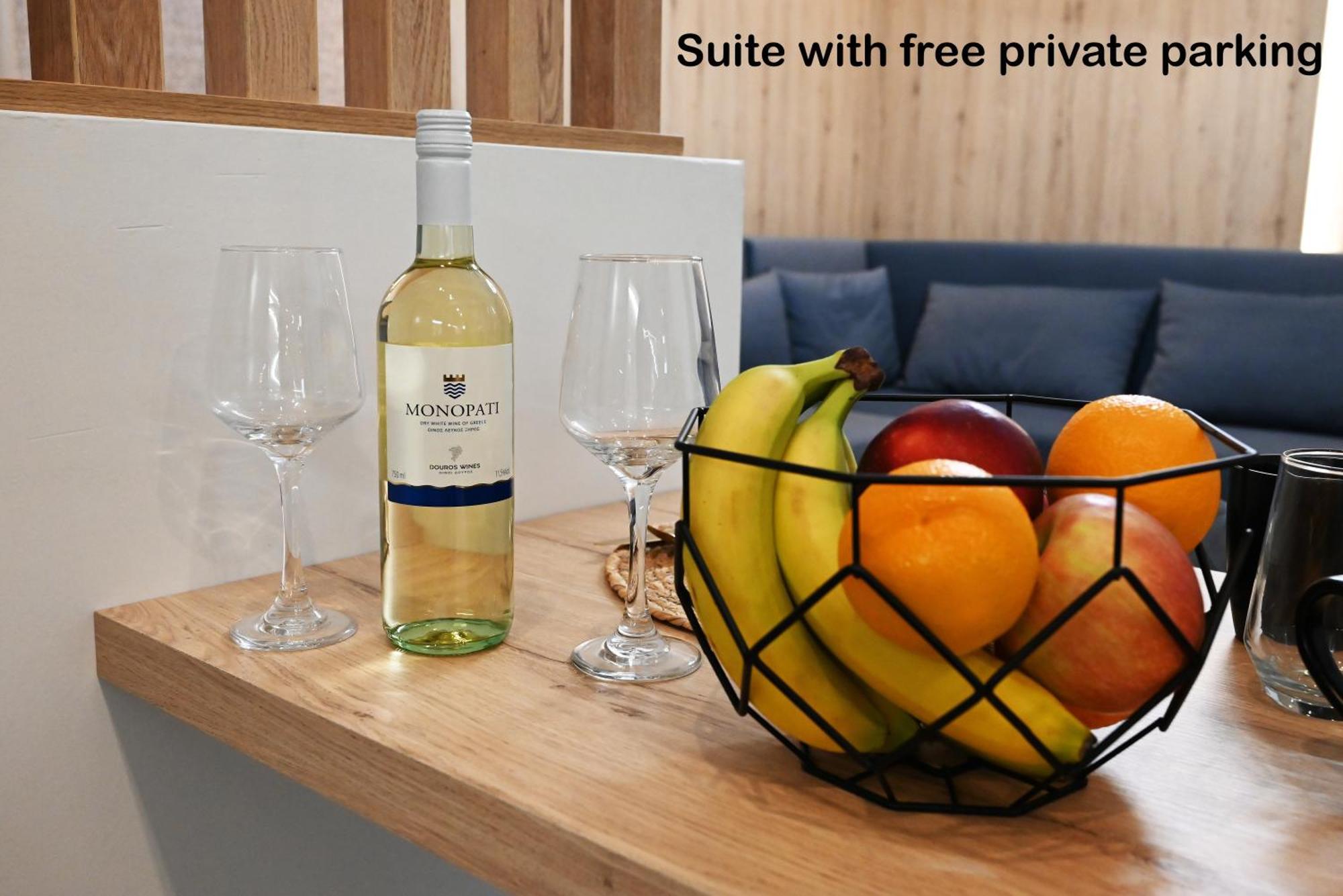 Mouson Luxury Suite With Free Private Parking Кавала Екстер'єр фото